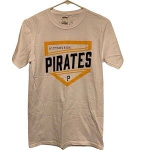 PITTSBURGH PIRATES SIZE SMALL T-SHIRT